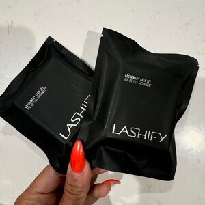 Lashify BRAND NEW fluffy 10 & 12 gossamers